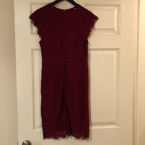 Tobi Lace Dress 💜 - Picture 3 of 5